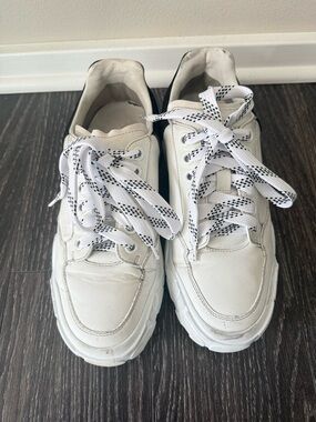 Alexander McQueen White Leather Chunky Sneakers with Black-Accent Laces